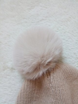 Conjunto Gorro y Guantes Perlas Pompon