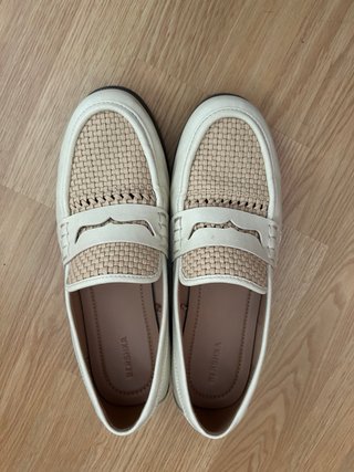Zapatillas Beige y Blancas Tejidas