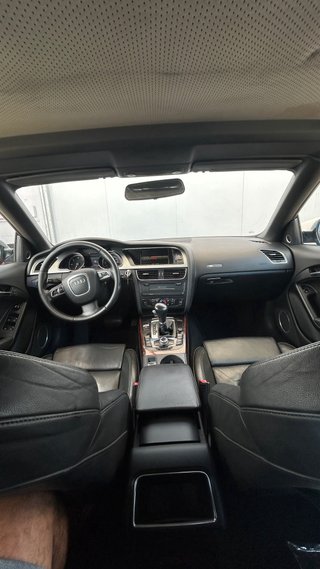 Audi A5  2011