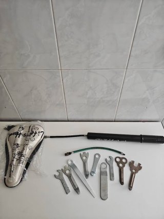 Kit Herramientas Bicicleta + Sillín B'Twin 9€
