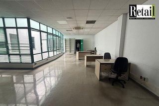 Edificio en alquiler en Simancas en Madrid