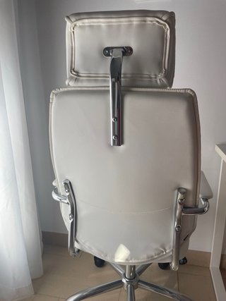 Silla de escritorio blanca