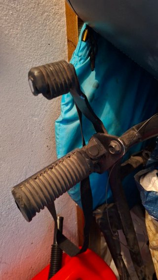 Estribera cambio Hyosung Aquila 125