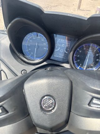 Yamaha T-Max 560 ABS 2020 | 33.000 km | Akrapovic