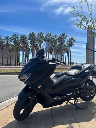 Yamaha T-Max 560 ABS 2020 | 33.000 km | Akrapovic