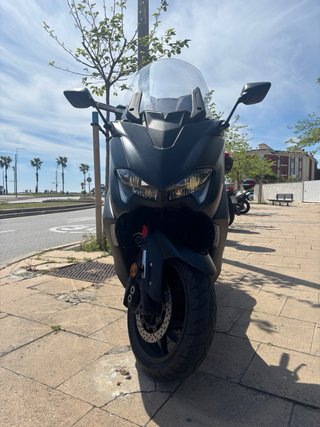 Yamaha T-Max 560 ABS 2020 | 33.000 km | Akrapovic