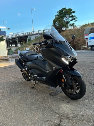 Yamaha T-Max 560 ABS 2020 | 33.000 km | Akrapovic