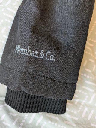 Abrigo premamá y porteo Wombat & Co. Negro