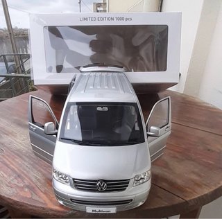 Norev 1:18 VW Multivan T5 Prata Edição Limitada
