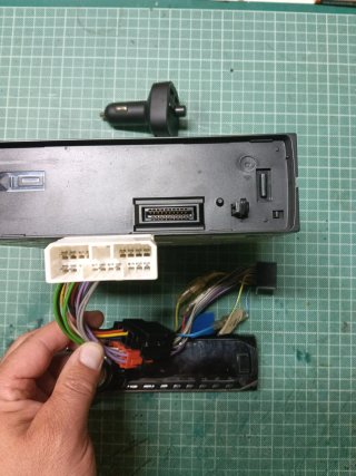 Radio coche Pioneer MVH-160UI