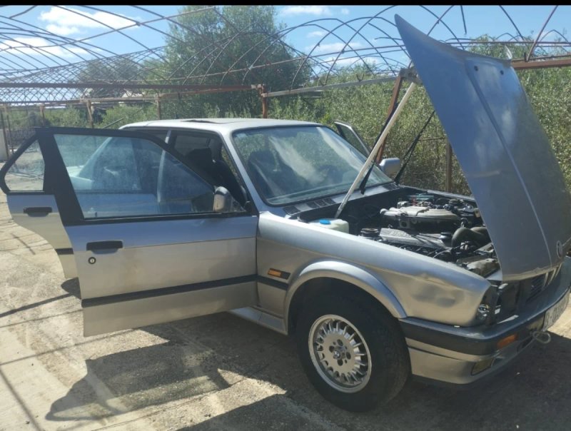BMW iX 1987 - foto 1
