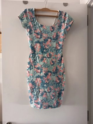 Vestido floreado Pull&Bear