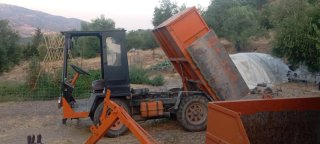 Dumper Ausa Isuzu Motor Moderno