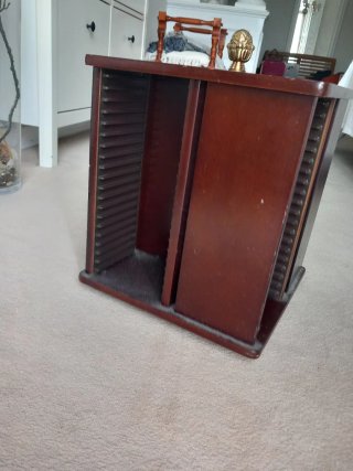 Mueble vintage para CDs