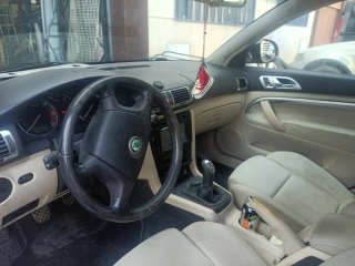Skoda Superb 2006