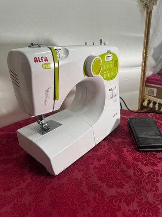 Máquina de coser Alfa Inizia 530