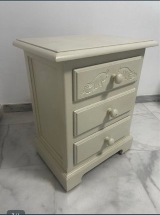 Mesilla noche beige madera (Málaga).