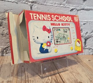 LCD Hello Kitty Tennis School Tomy CIB