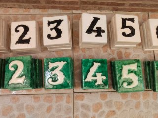 Azulejos decorativos números 1-4 y 7-9