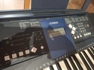 Piano Electrónico Yamaha Teclas Compensadas