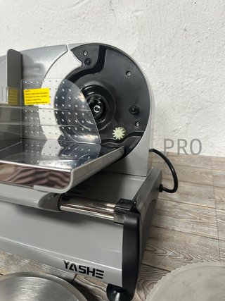 Cortadora de fiambre con motor