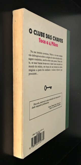 O Clube das Chaves toca a 4 mãos