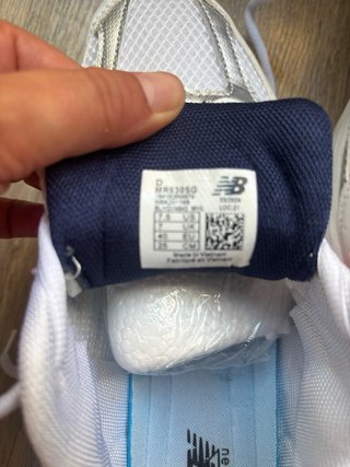 New Balance 530 Plata y Blanco