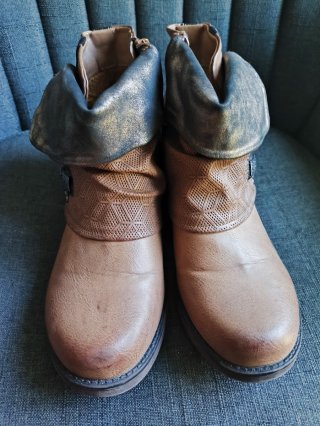 Botines mujer marrones y dorados