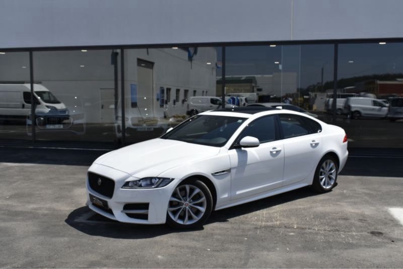 Jaguar XF R-SPORT - foto 1