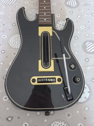 2 Chitarre Guitar Hero Wii U