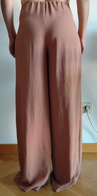 Pantalón Zara Talla S Color Nude