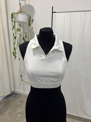 Top deportivo blanco cuello polo