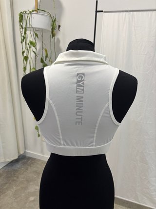 Top deportivo blanco cuello polo
