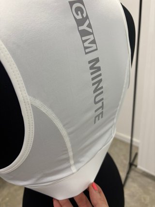 Top deportivo blanco cuello polo
