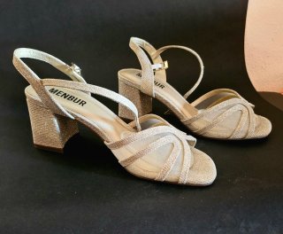 Zapatos de fiesta MENBUR dorados/plateados
