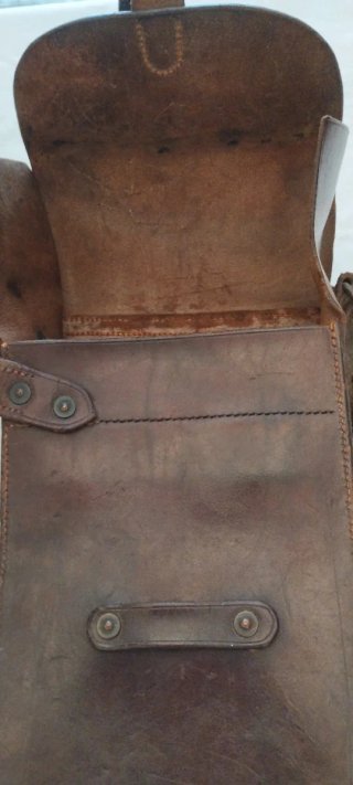 Cartera militar alemana de cuero