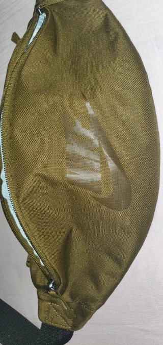 Riñonera Nike Verde Oliva Nueva