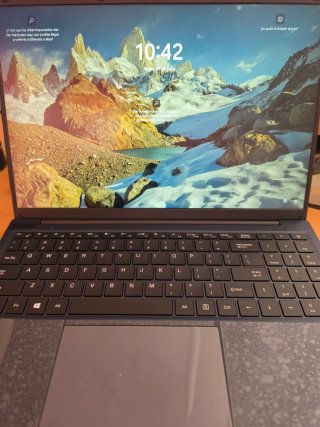 Portátil Intel Core i5 16GB RAM 1TB SSD Gris