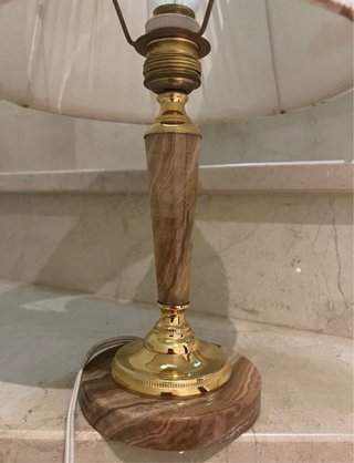 Lámpara de mesa mármol