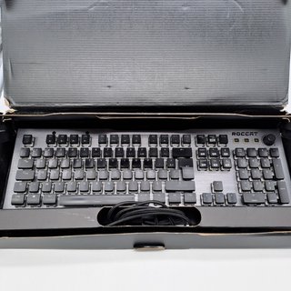 Roccat Vulcan 120 AIMO Tastiera Meccanica