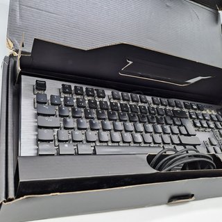 Roccat Vulcan 120 AIMO Tastiera Meccanica