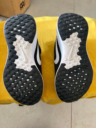 Scarpe Nike Revolution 7 Nero/Bianco