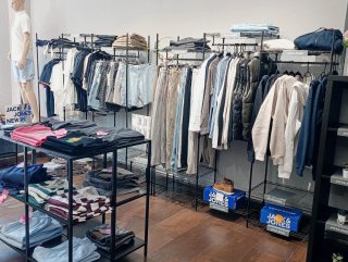 LIQUIDACIÓN TIENDA ROPA HOMBRE Y MUJER