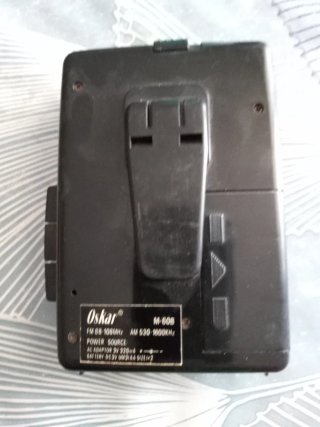 Walkman Oskar AM/FM Radio Cassette Player