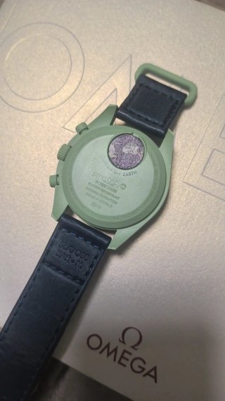 Omega x Swatch Speedmaster Earth orologio al quarzo