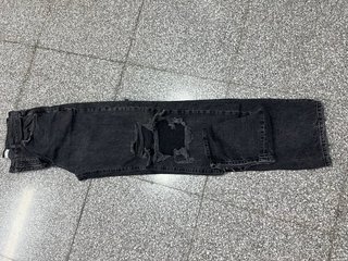 Pantalones Pull&Bear T-34 Rotos