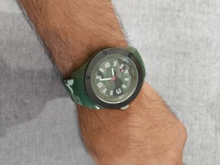 Orologio Yong Xin mimetico verde – Batteria nuova