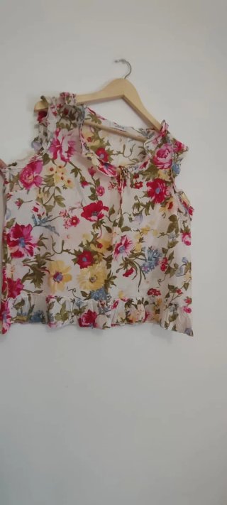 Blusa floral talla 52