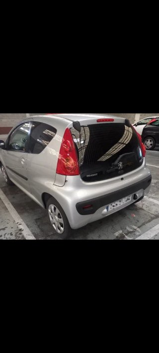 Peugeot 107 2012