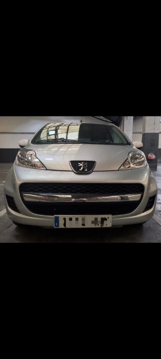 Peugeot 107 2012